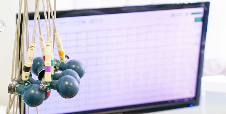 14 февраля — День теплой заботы и особого внимания к людям с пороками сердца